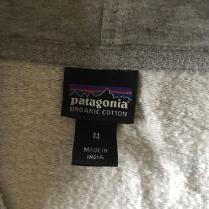Women’s Patagonia sweatshirt